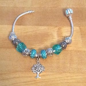 Beautiful tree of life bracelet